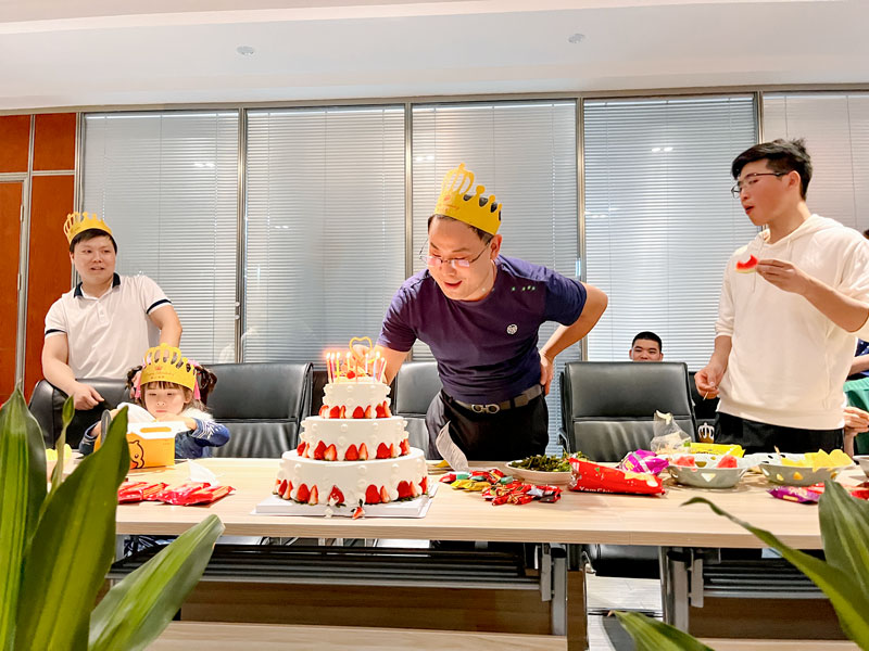 震儀股份丨2022年第一季度員工生日會 震儀股份丨2022年第一季度員工生日會