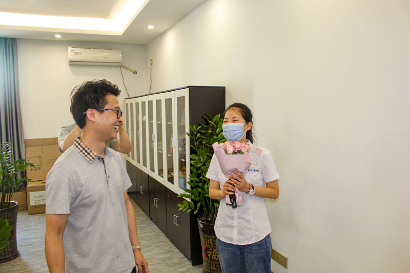 震儀股份520情人節(jié)現(xiàn)場(chǎng)