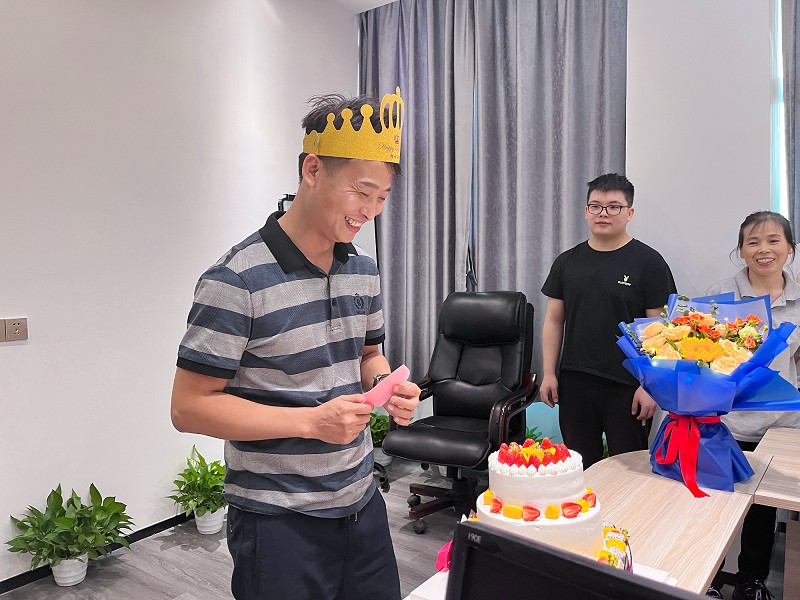 震儀股份 | 歲月為證，未來可期——祝徐總生日快樂