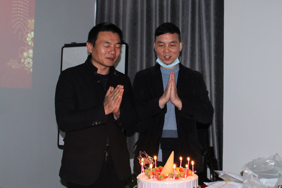 震儀股份 | 2022年第四季度員工生日會 震儀股份 | 2022年第四季度員工生日會