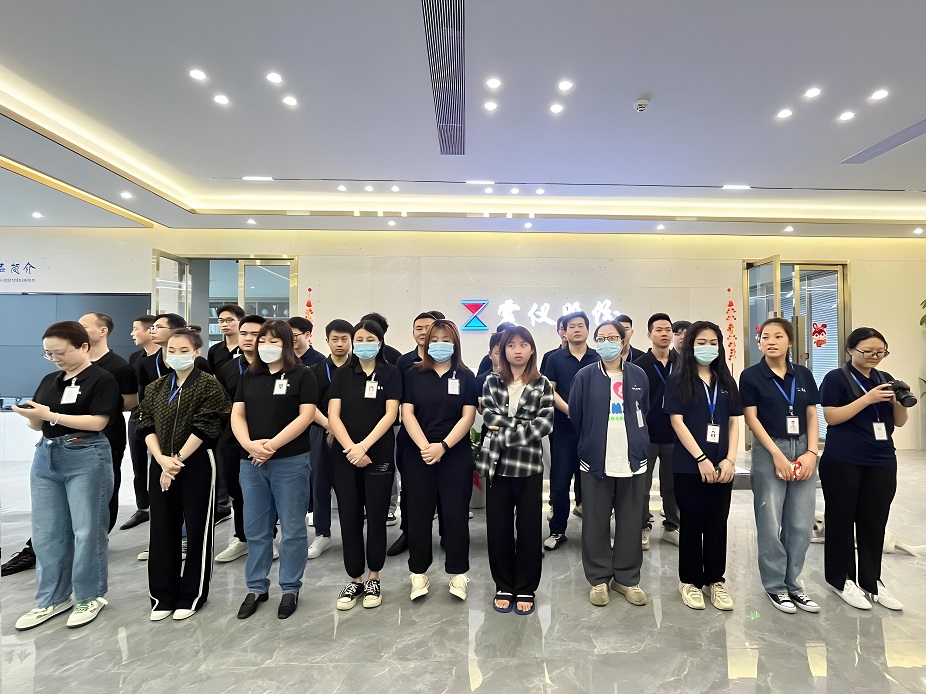 激蕩人心，贊譽有加 | 震儀股份月度員工大會表彰兩位優秀員工和三位優秀主管