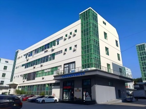 What are the precautions for using thermal conductive silicone sheets?