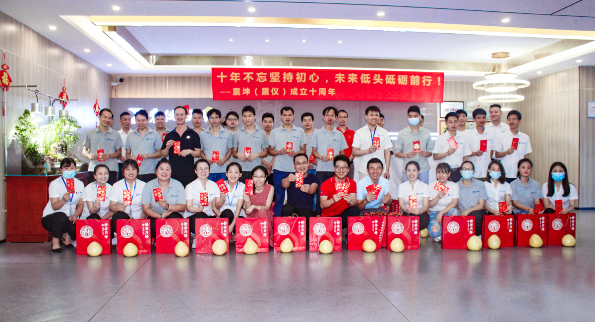 國內專業的玻璃噴涂鍍膜設備廠家