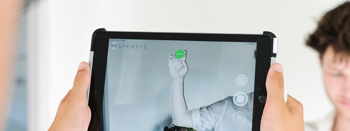 在玻璃蓋板領域進行抗指紋鍍膜的工藝中如何讓液態分子更加精細?